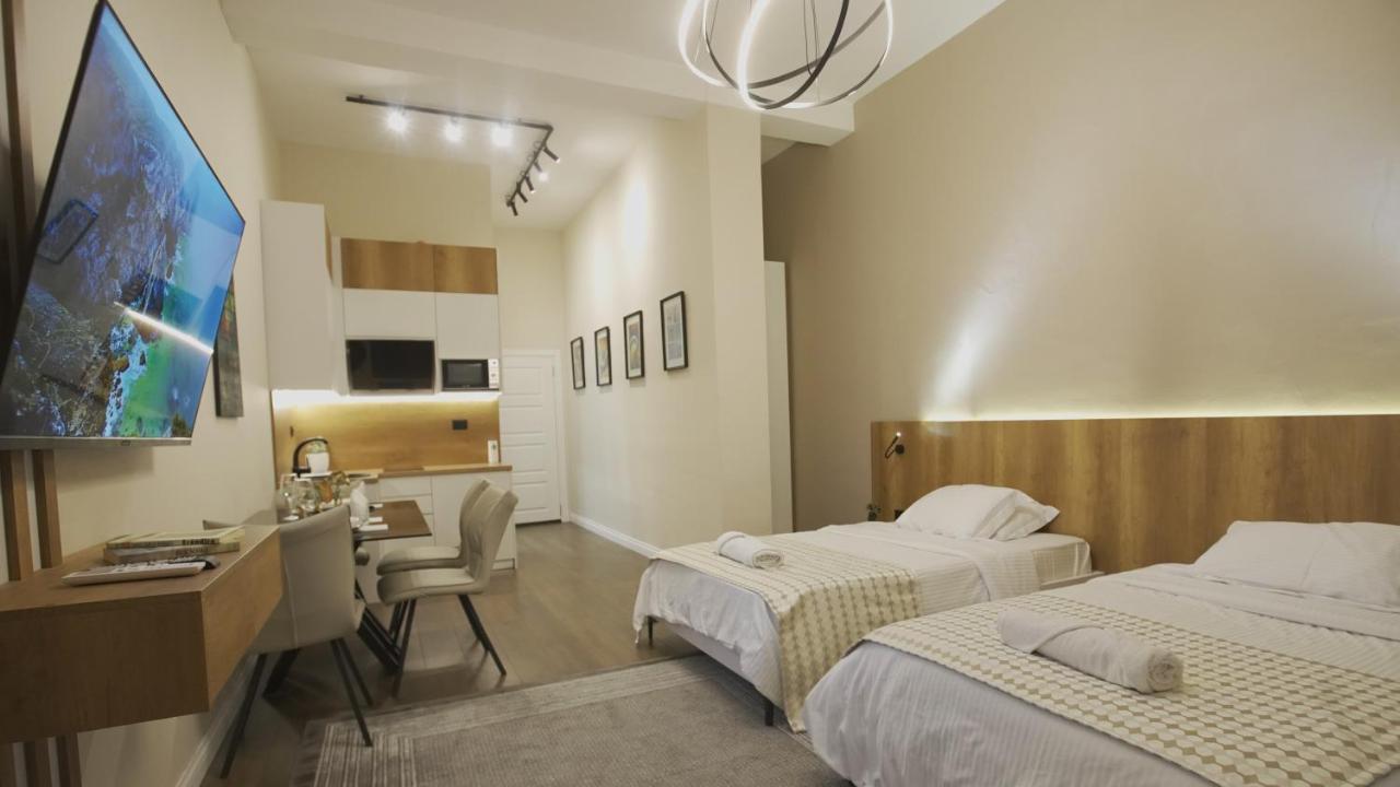 Daily Rent Studio Apartments ティラナ エクステリア 写真